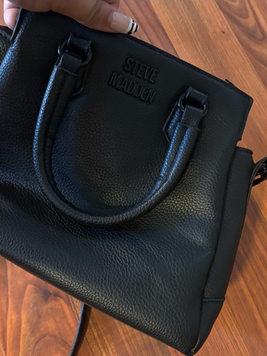 Steve Madden Handbags - steve madden black crossbody purse